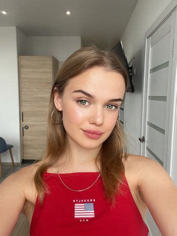 pornstar teen|Best 18 Year Old OnlyFans Accounts (Barely Legal OnlyFans)